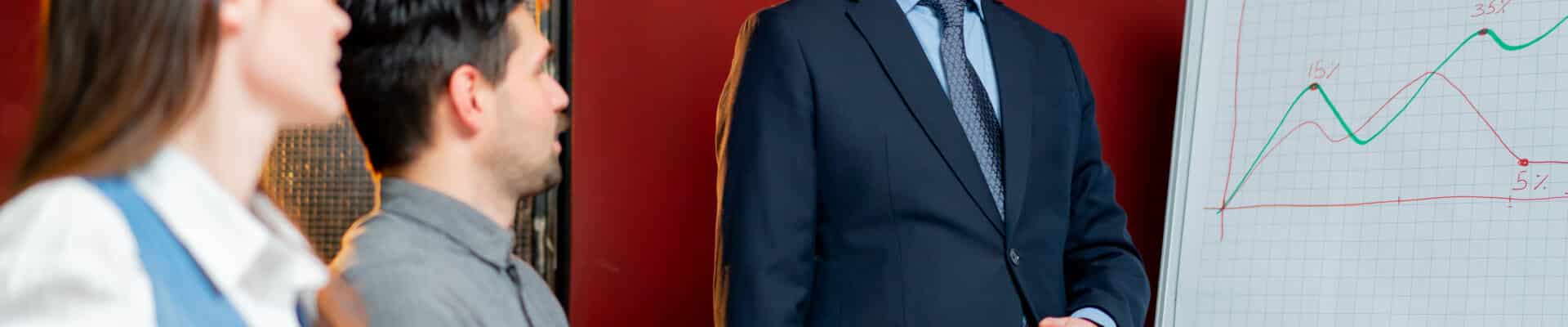 TS Shara apresenta linhas de nobreaks