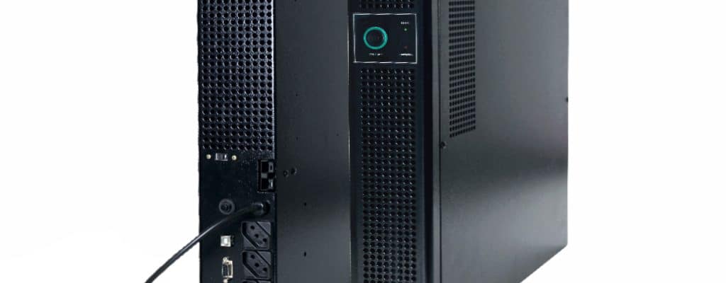 Nobreak TS Shara TS ON - Inverter Telecom - As instalações de Telecom precisam garantir seus serviços apesar da precariedade da rede elétrica. A linha de inversores TS ON supre esta necessidade.