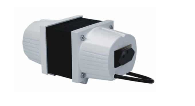 imagem de um autotransformador branco e preto da TS Shara 