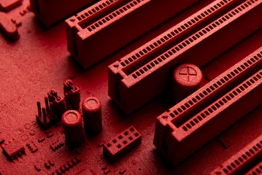 imagens de parafuso e engrenagens com fundo vermelho