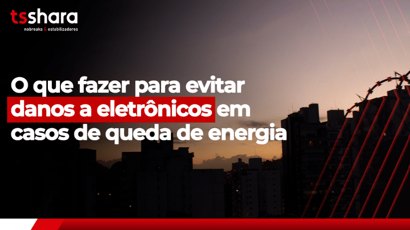 Vista urbana ao entardecer com chamada sobre proteção de eletrônicos.