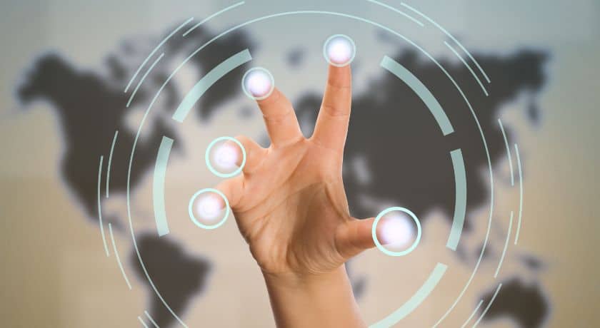 uma mão puxando dados do universo digital