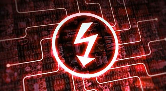 Um ícone de raio estilizado e brilhante em vermelho e branco, contido em um círculo branco com borda vermelha, sobreposto a um fundo digital abstrato em tons de vermelho escuro e preto.