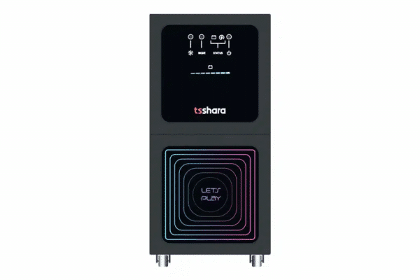 Nobreak TS Shara vertical, com design moderno e painel frontal preto. Na parte inferior, há um detalhe com luzes coloridas e a frase “Let’s Play”, sugerindo uso gamer.