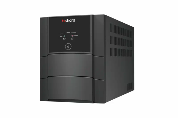 Nobreak TS Shara preto, de formato retangular e vertical, com painel de controle na parte frontal e entradas de ventilação nas laterais.