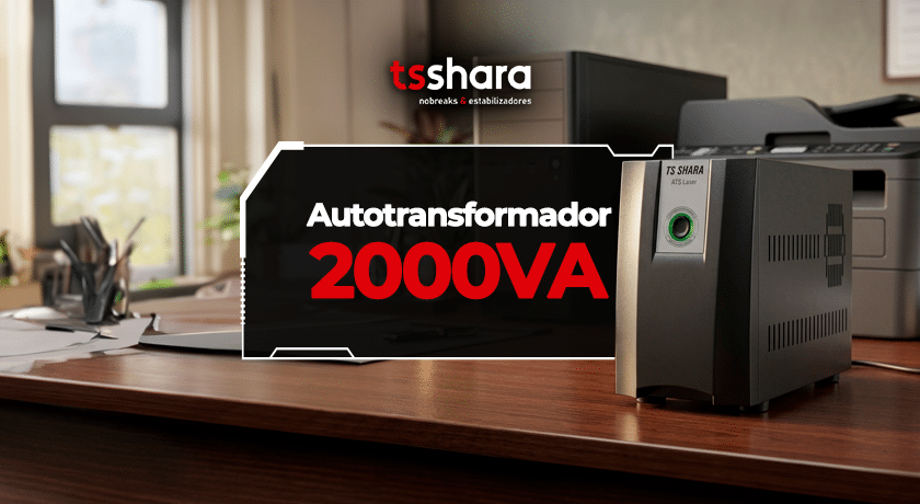 Autotransformador 2000 VA TS Shara em ambiente de escritório.
