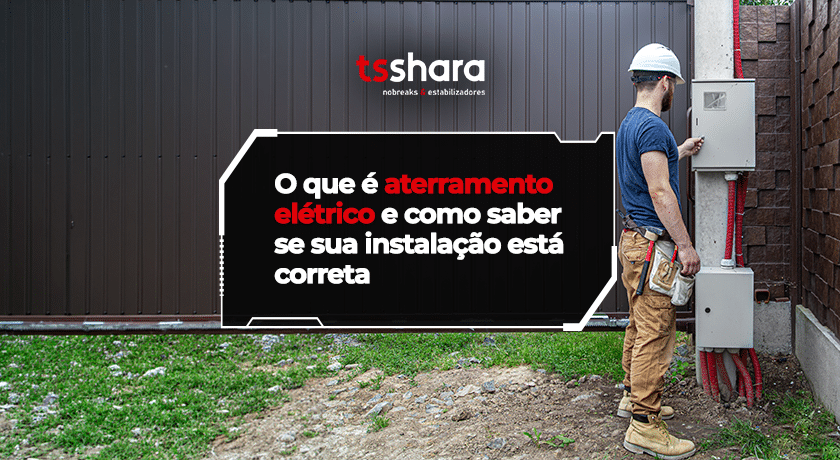 Eletricista verificando quadro elétrico externo